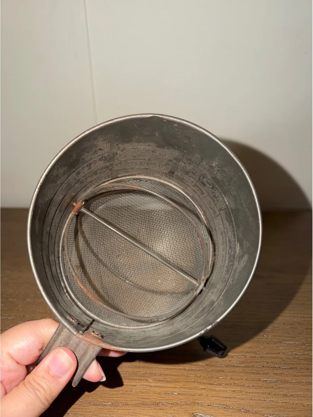 Vintage Bromwell’s 5 Cup Measuring Sifter Hand Crank Flour Sifter Farmhouse